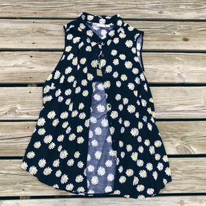 Cage Back Daisy Print Button Up Tank